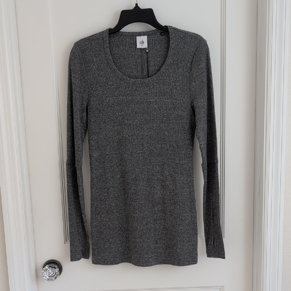 CAbi Drop In Tee Long Sleeve Shirt #5778 Medium M with Thumbholes